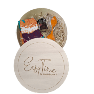 pack de calcetines e infusor para una tarde de lectura